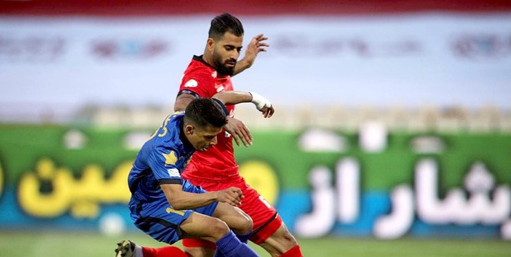 تساوی استقلال و پرسپولیس در نیمه نخست شهرآورد ۹۵