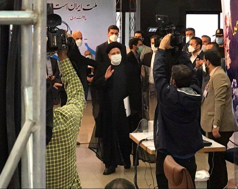 لحظه به لحظه تا انتخابات ۱۴۰۰ | پنجمین و آخرین روز ثبت نام داوطلبان انتخابات ریاست جمهوری (۲۵ اردیبهشت) لحظه به لحظه تا انتخابات ۱۴۰۰ | پنجمین و آخرین روز ثبت نام داوطلبان انتخابات ریاست جمهوری (۲۵ اردیبهشت)