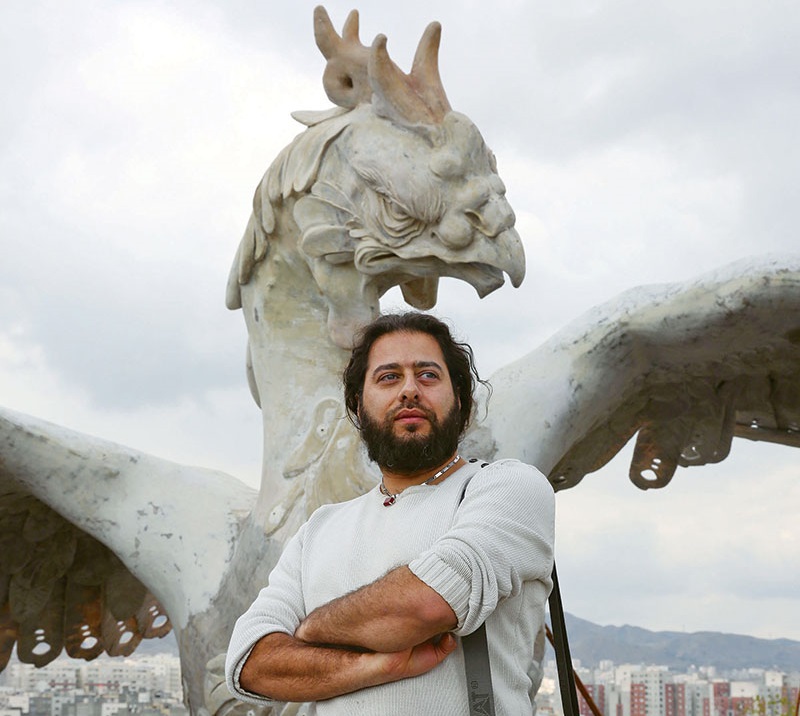 چگونگی ساخت مجسمه رستم و سهراب در گفتگو با سازنده‌اش، محمدحسین مأموریان