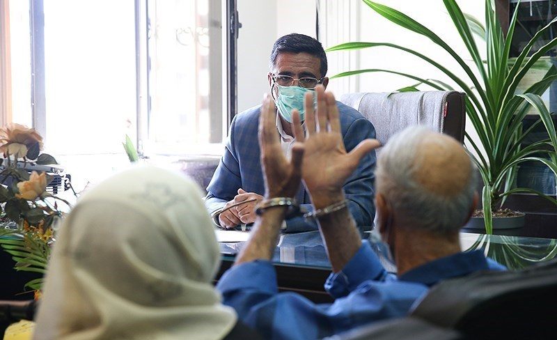 جزئیات زندگی خانواده «بابک خرمدین» از زبان ساکنان شهرک اکباتان + تصاویر جزئیات زندگی خانواده «بابک خرمدین» از زبان ساکنان شهرک اکباتان + تصاویر