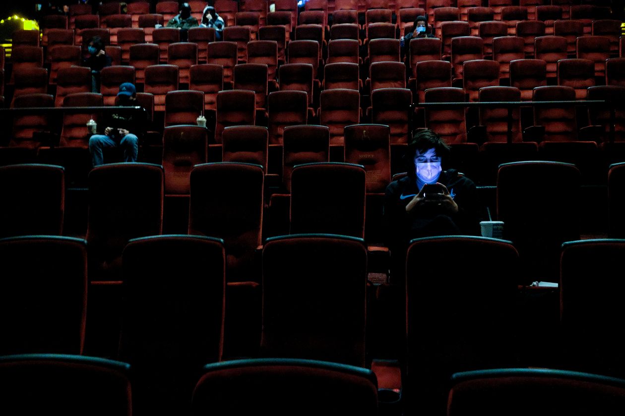 یک راهنمای بدبینانه برای همراه&zwnj;شدن با نامزدهای اسکار ۲۰۲۱ | آیا باید اسکار امسال را دنبال کنیم؟