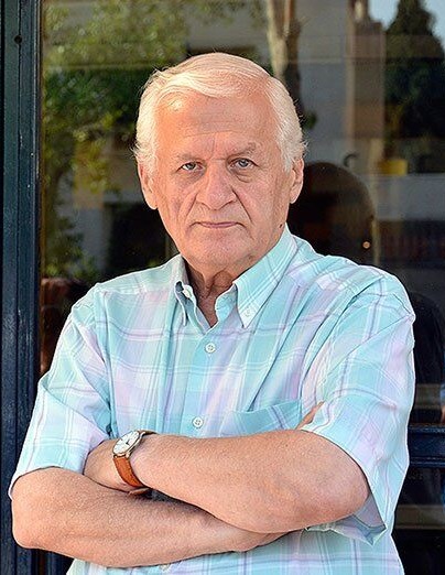 درباره رمز و راز ماندگاری معتبرترین مجریان رادیو و تلویزیون