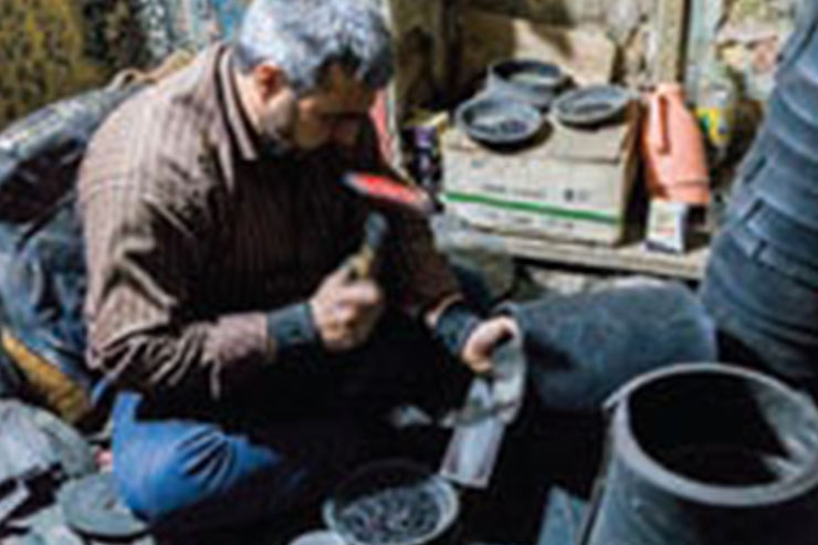 اینجا لاستیک&zwnj;ها دلو می&zwnj;شوند