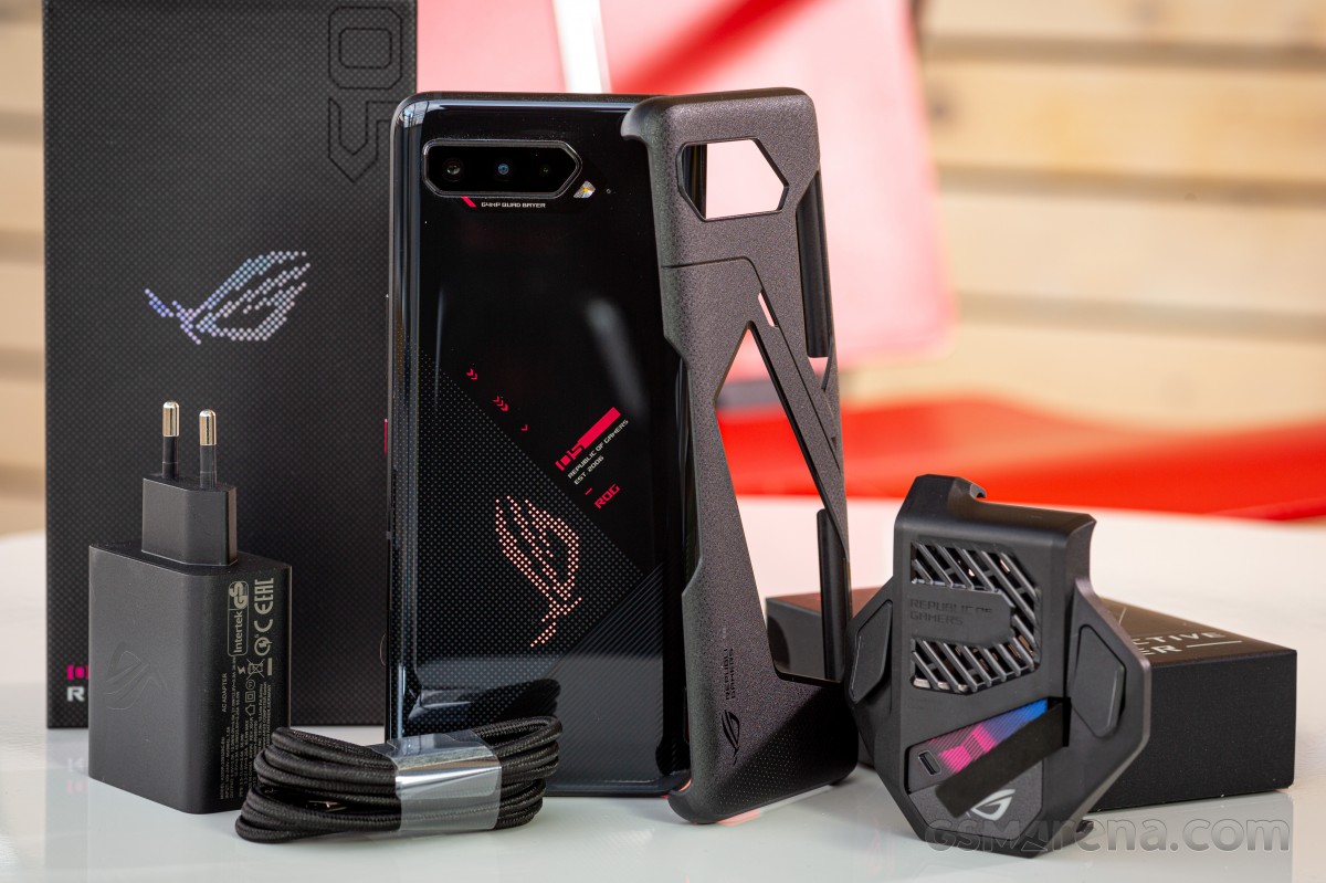 گوشی ۵ Asus Rog phone تجربه باکیفیت بازی&zwnj;های موبایلی را به شما می&zwnj;دهد