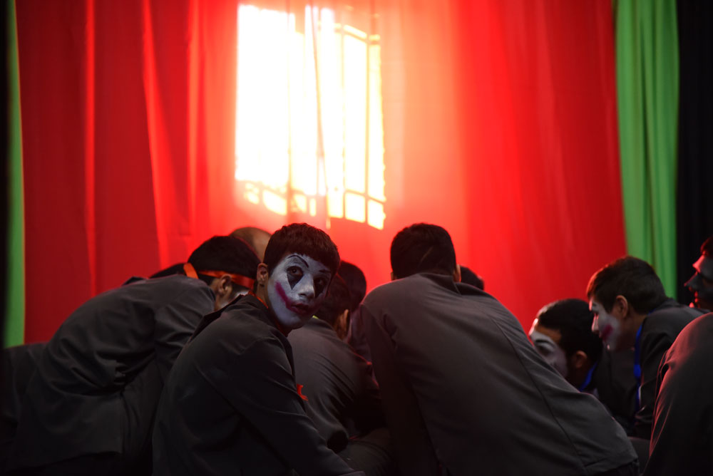 گفتگو‌ی شهرآرانیوز با فرزاد خوشدست: ساخت «خط باریک قرمز» دیوانگی بود