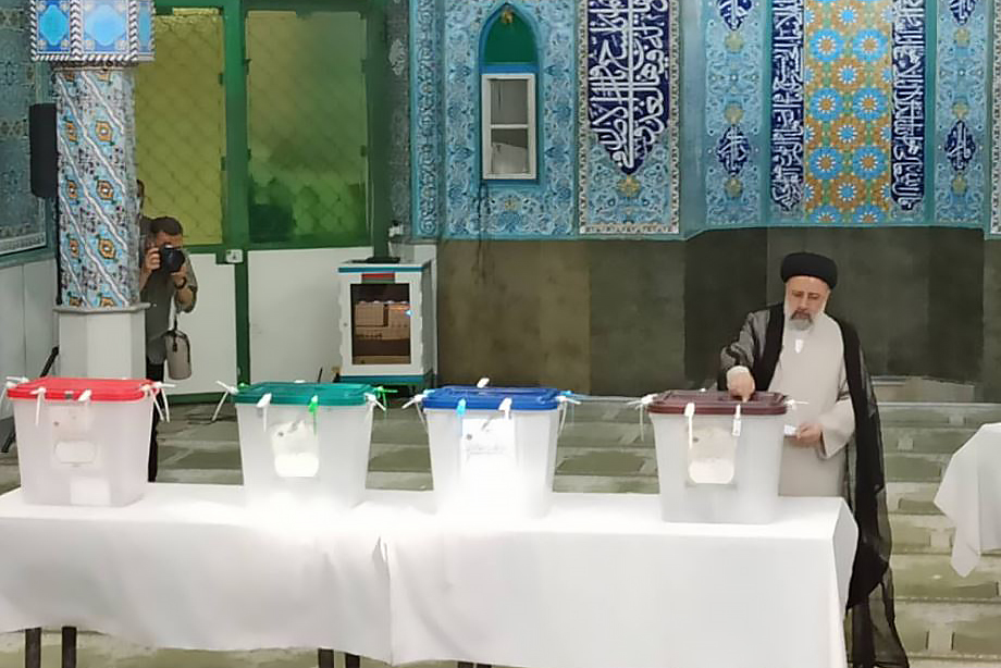 لحظه به لحظه با انتخابات ۱۴۰۰ | رئیسی در انتخابات شرکت کرد