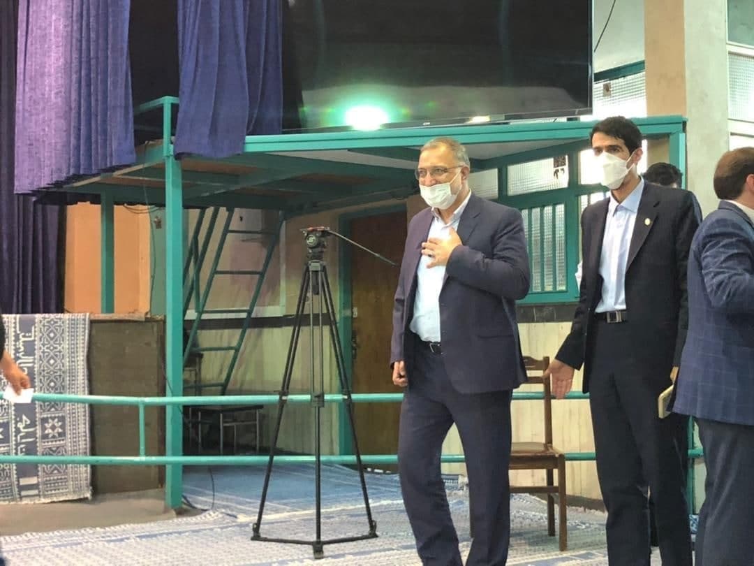 لحظه به لحظه با انتخابات ۱۴۰۰ | کدام یک از چهرههای سیاسی رای خود را در صندوق انداختهاند + تصاویر لحظه به لحظه با انتخابات ۱۴۰۰ | کدام یک از چهرههای سیاسی رای خود را در صندوق انداختهاند + تصاویر