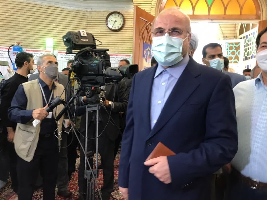 لحظه به لحظه با انتخابات ۱۴۰۰ | کدام یک از چهرههای سیاسی رای خود را در صندوق انداختهاند + تصاویر لحظه به لحظه با انتخابات ۱۴۰۰ | کدام یک از چهرههای سیاسی رای خود را در صندوق انداختهاند + تصاویر