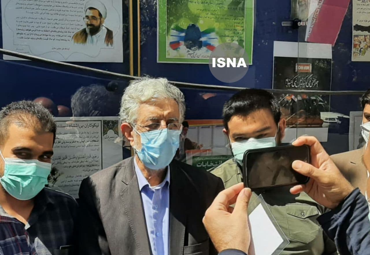 لحظه به لحظه با انتخابات ۱۴۰۰ | کدام یک از چهرههای سیاسی رای خود را در صندوق انداختهاند + تصاویر لحظه به لحظه با انتخابات ۱۴۰۰ | کدام یک از چهرههای سیاسی رای خود را در صندوق انداختهاند + تصاویر