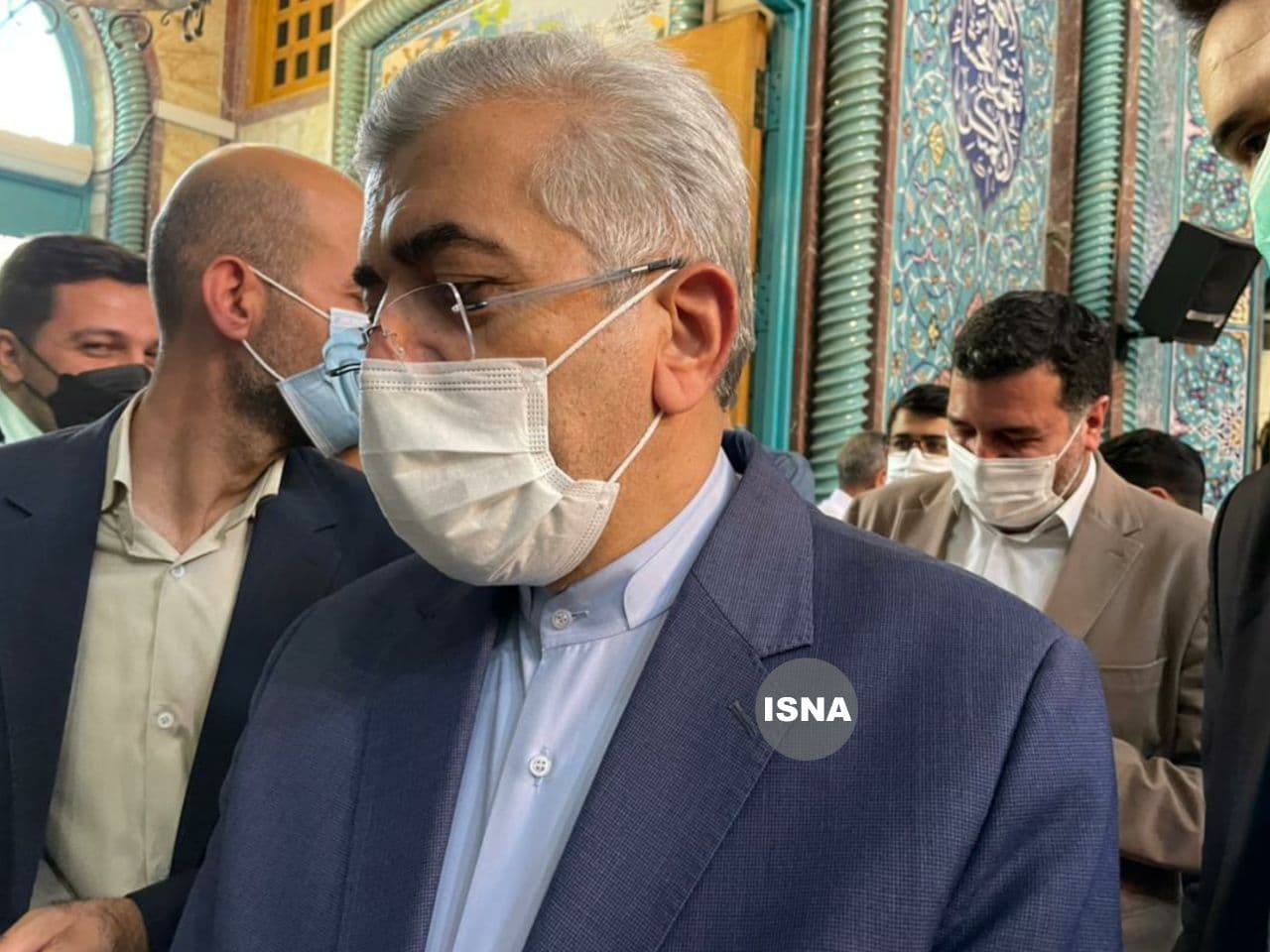 لحظه به لحظه با انتخابات ۱۴۰۰ | کدام یک از چهرههای سیاسی رای خود را در صندوق انداختهاند + تصاویر لحظه به لحظه با انتخابات ۱۴۰۰ | کدام یک از چهرههای سیاسی رای خود را در صندوق انداختهاند + تصاویر