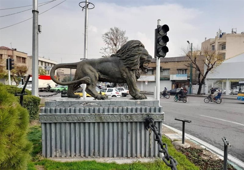 ماجرای تخریب شیرهای میدان حُر تهران + تصاویر