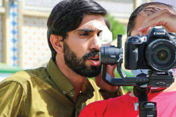 تئاتررا به شهرستان‌ها بردم