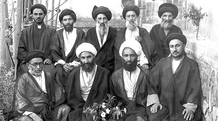 واکاوی قیام مردمی گوهرشاد علیه استبداد رضاخانی از نگاه شاهدان عینی واکاوی قیام مردمی گوهرشاد علیه استبداد رضاخانی از نگاه شاهدان عینی