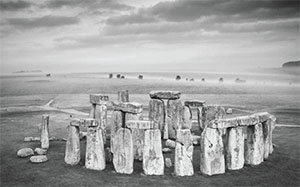 بیا با هم از حالت سنگ چیزی بفهمیم بیا با هم از حالت سنگ چیزی بفهمیم