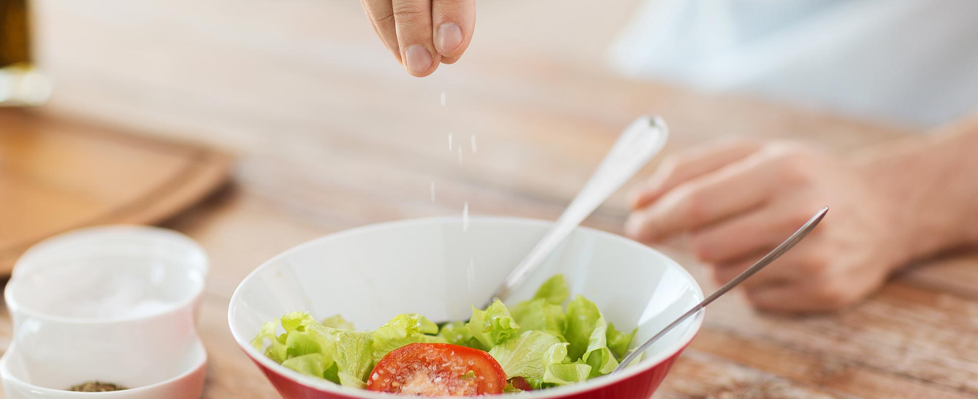 آیا مصزف نمک طول عمر انسان را افزایش میدهد؟ آیا مصزف نمک طول عمر انسان را افزایش میدهد؟