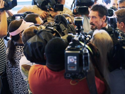 «جان مکآفی» کیست؟ | زندگی عجیب جان مک آفی + تصاویر «جان مکآفی» کیست؟ | زندگی عجیب جان مک آفی + تصاویر