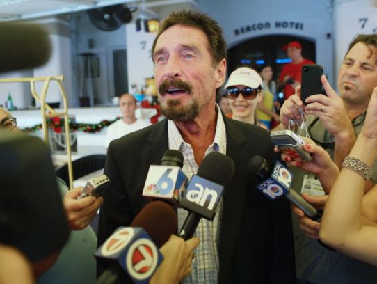 «جان مکآفی» کیست؟ | زندگی عجیب جان مک آفی + تصاویر «جان مکآفی» کیست؟ | زندگی عجیب جان مک آفی + تصاویر