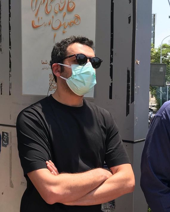 تجمع هنرمندان سینما در حمایت از مردم خوزستان + تصاویر تجمع هنرمندان سینما در حمایت از مردم خوزستان + تصاویر