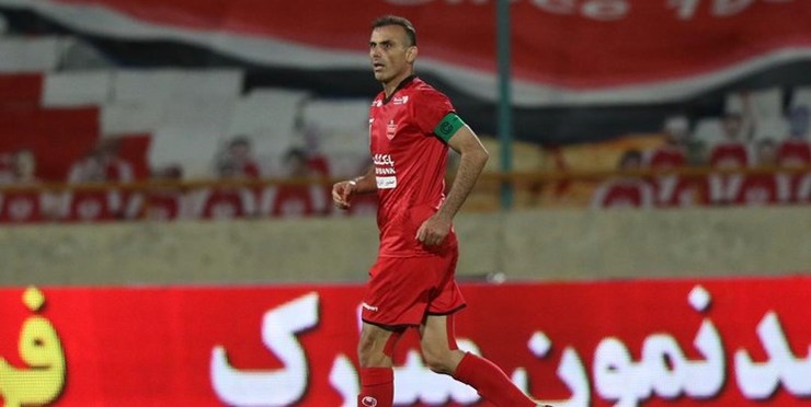 سید جلال حسینی، کاپیتان پرسپولیس در جریان بازی با مس رفسنجان با مصدومیت از ناحیه عضله چهار سر مواجه شد.