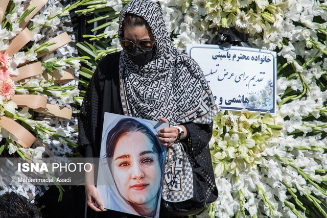 مراسم یادبود خبرنگاران &laquo;ریحانه یاسینی&raquo; و &laquo;مهشاد کریمی&raquo; + عکس