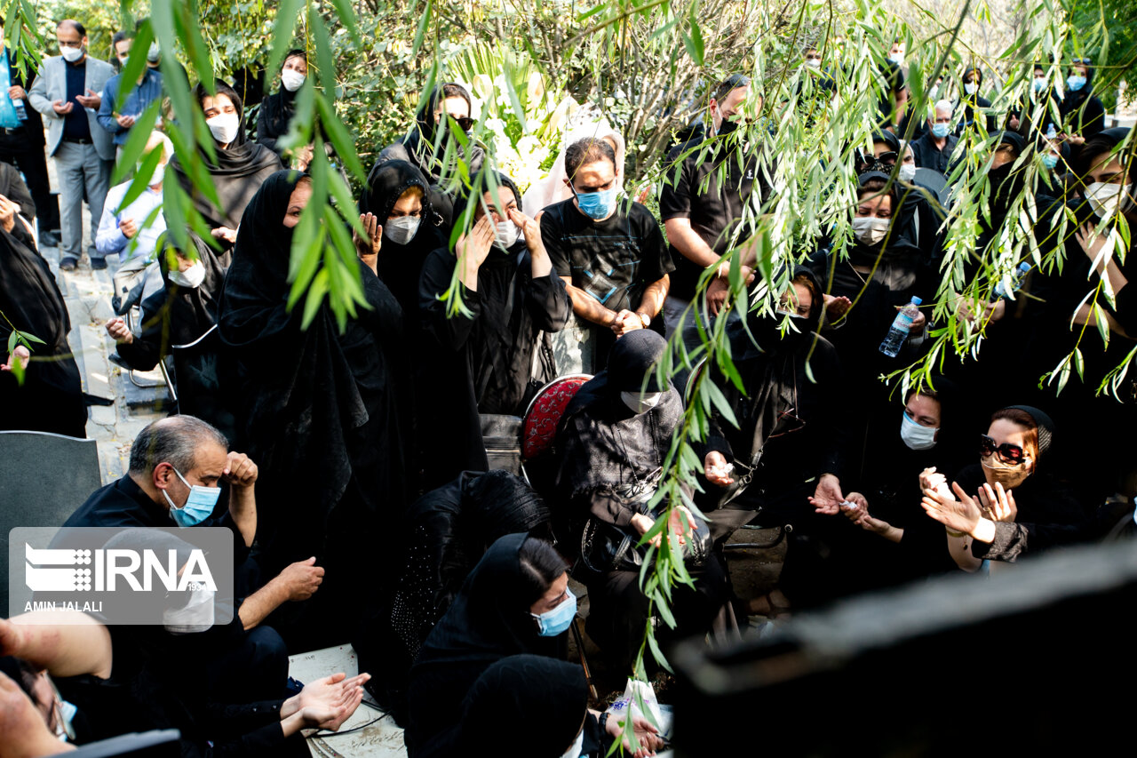 مراسم یادبود خبرنگاران &laquo;ریحانه یاسینی&raquo; و &laquo;مهشاد کریمی&raquo; + عکس
