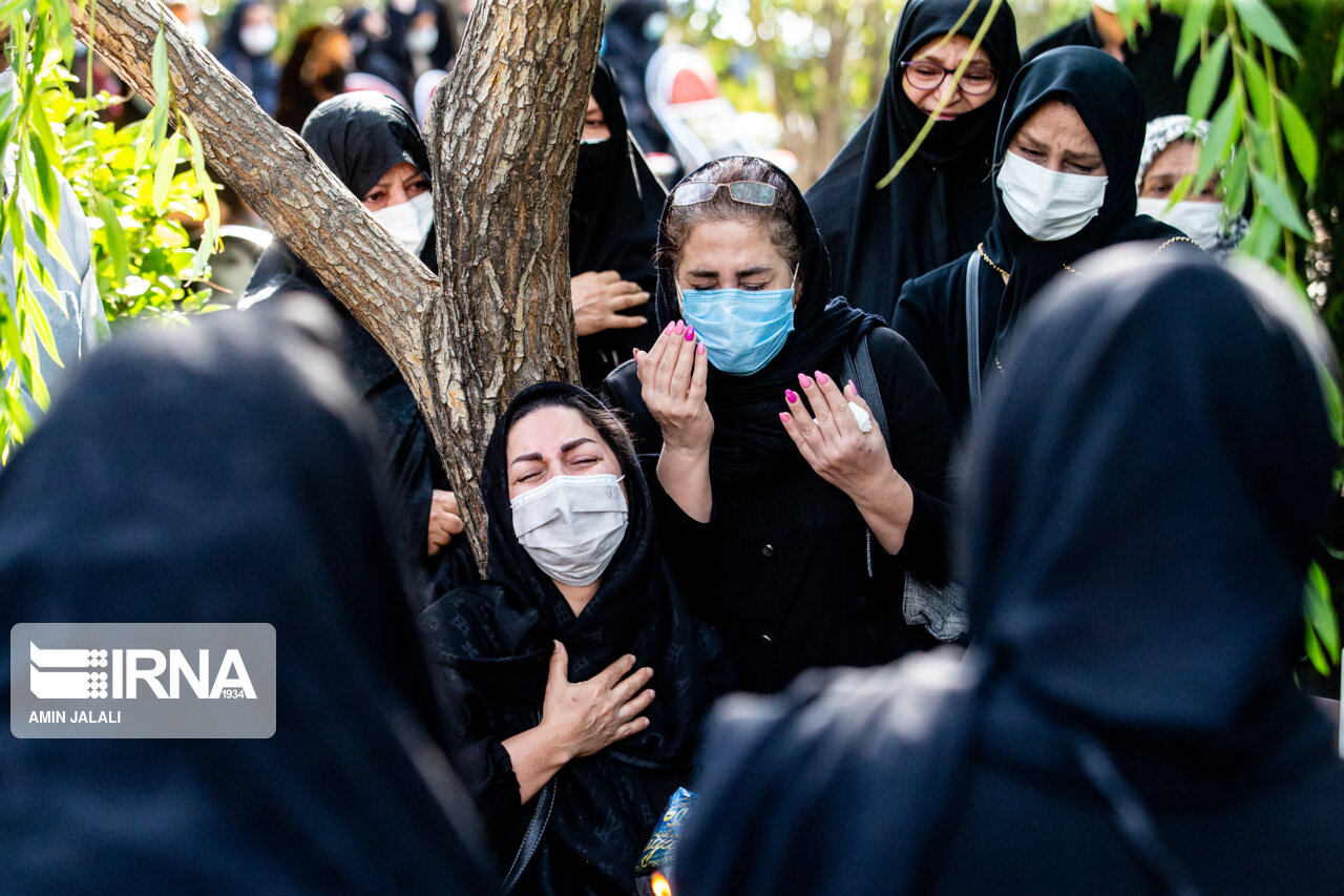 مراسم یادبود خبرنگاران &laquo;ریحانه یاسینی&raquo; و &laquo;مهشاد کریمی&raquo; + عکس