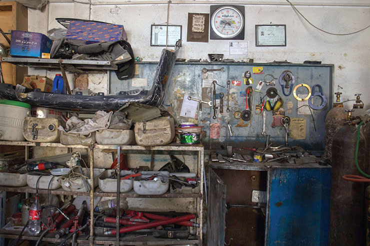 صافکاری در تاریک خانه