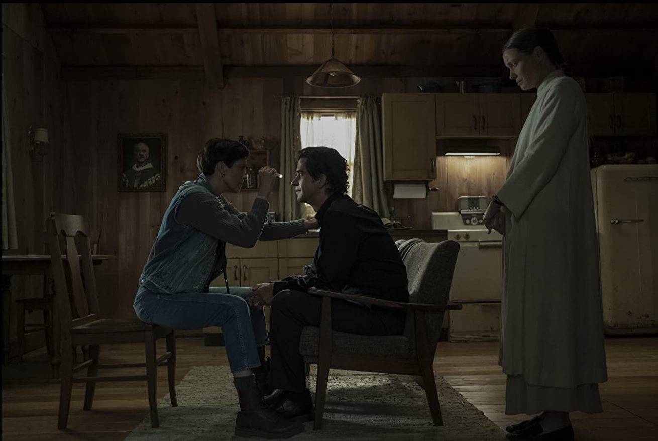 اولین تریلر سریال «عشای ربانی نیمهشب»، اثر جدید کارگردان «تسخیر خانه هیل» اولین تریلر سریال «عشای ربانی نیمهشب»، اثر جدید کارگردان «تسخیر خانه هیل»