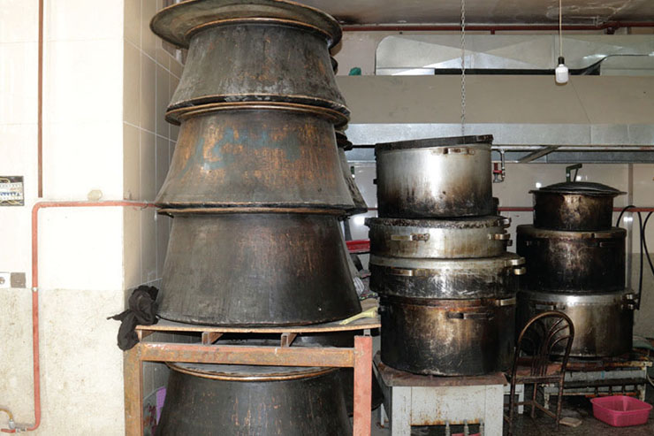 عطر نان حسینی