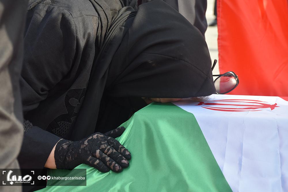 مراسم تشییع پیکر «ارشا اقدسی» بدلکار سینما و تلویزیون + فیلم (۲۲ مرداد۱۴۰۰) مراسم تشییع پیکر «ارشا اقدسی» بدلکار سینما و تلویزیون + فیلم (۲۲ مرداد۱۴۰۰)