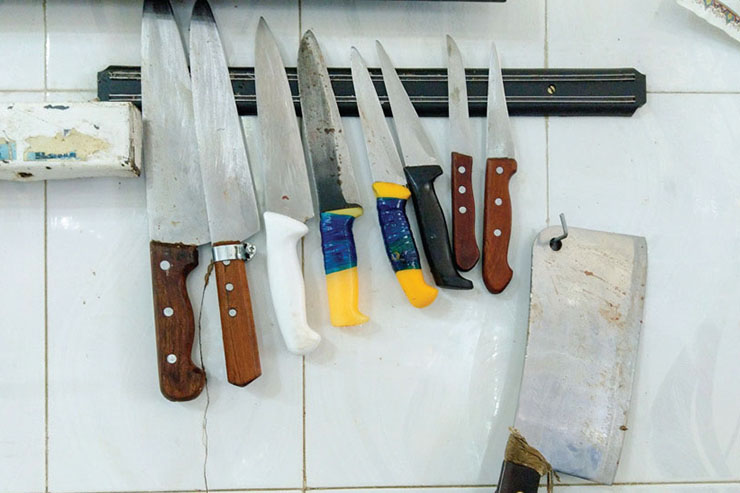 جنس قصابی باید جور باشد