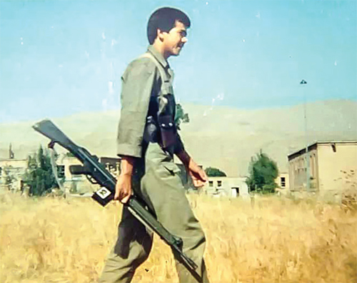 شهادت بر قله ایثار شهادت بر قله ایثار