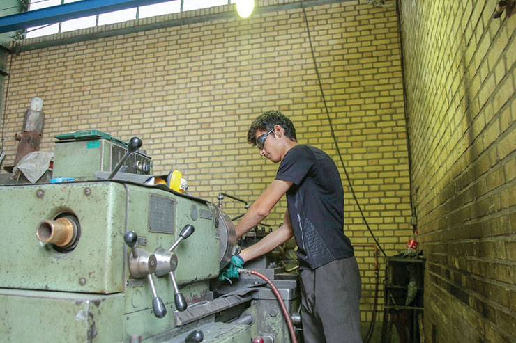 حرکت از مصرف به تولید حرکت از مصرف به تولید