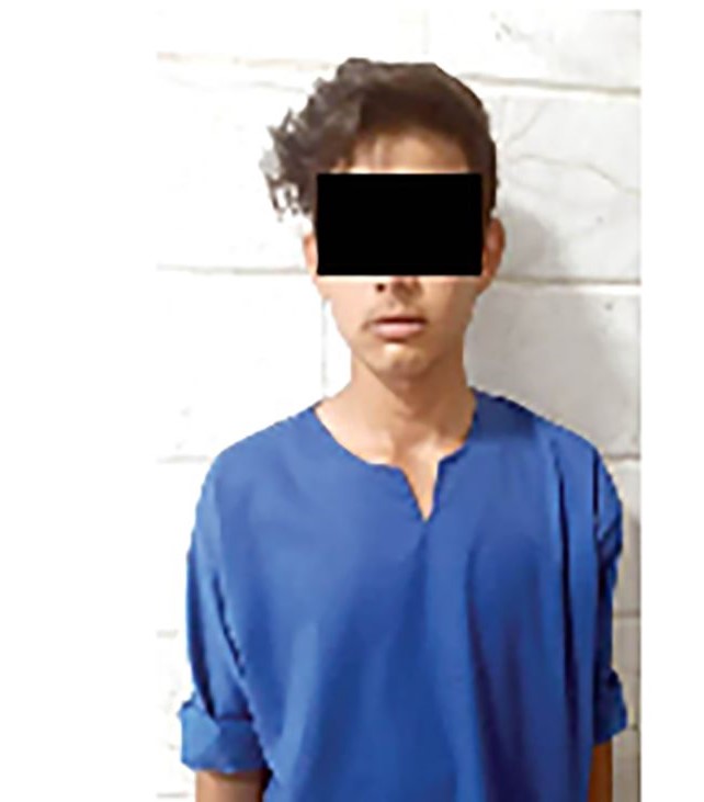 قتل هولناک پدر و مادربزرگ به دست نوجوان ۱۵ ساله در مشهد قتل هولناک پدر و مادربزرگ به دست نوجوان ۱۵ ساله در مشهد