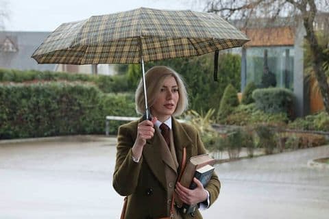 «بیاینا محمودی» بازیگر نقش شارلوت در «سریال گاندو» کیست؟ + بیوگرافی و تصاویر «بیاینا محمودی» بازیگر نقش شارلوت در «سریال گاندو» کیست؟ + بیوگرافی و تصاویر