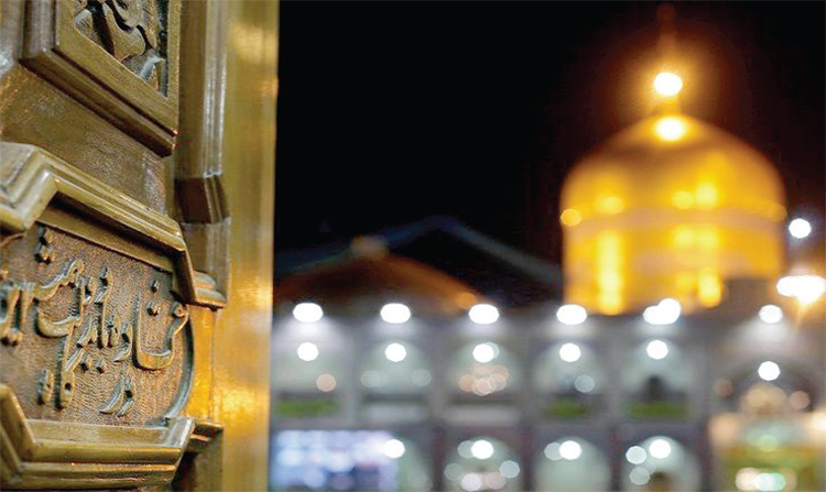 مشهد با نور امام ما زنده است مشهد با نور امام ما زنده است