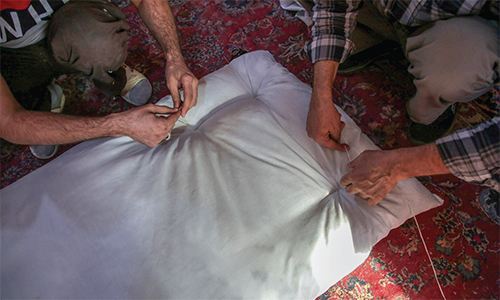 لحافدوزی همچنان مشتری دارد لحافدوزی همچنان مشتری دارد