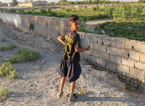 ورزشگاهی زیر خاکی برای عبدا...، صابر و کمال ورزشگاهی زیر خاکی برای عبدا...، صابر و کمال