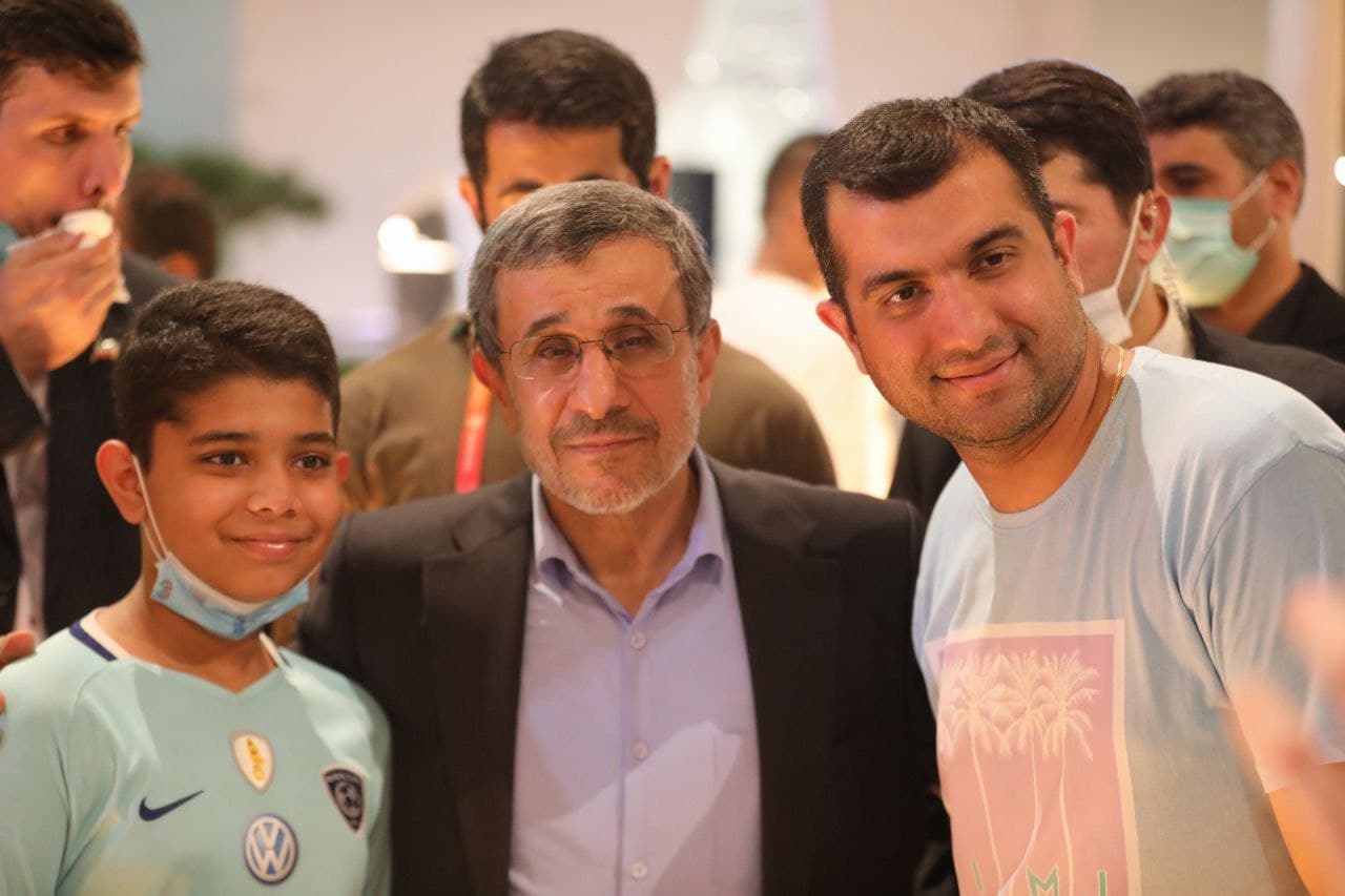 چند نکته درباره حضور پرحاشیه احمدی‌نژاد در اکسپوی دبی + عکس