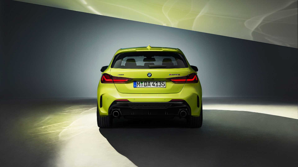 رونمایی BMW از مدل ۲۰۲۲ خودرو M135i xDrive + تصاویر رونمایی BMW از مدل ۲۰۲۲ خودرو M135i xDrive + تصاویر