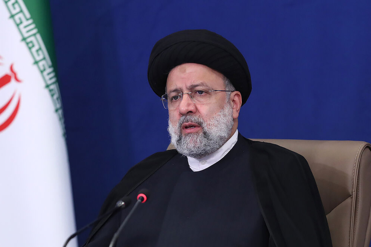 رئیسی: استفاده از واکسن خارجی محدودیت‌هایی دارد و نمی‌تواند دائمی باشد