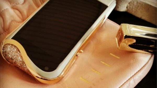 با ۸ گوشی گران قیمت هوشمند آشنا شوید + عکس با ۸ گوشی گران قیمت هوشمند آشنا شوید + عکس