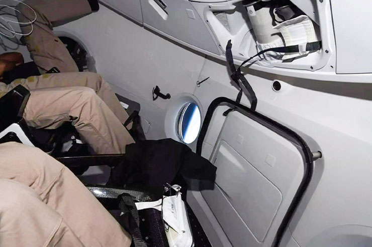 نمی شود از فضا با لوله کش تماس بگیریم نمی شود از فضا با لوله کش تماس بگیریم