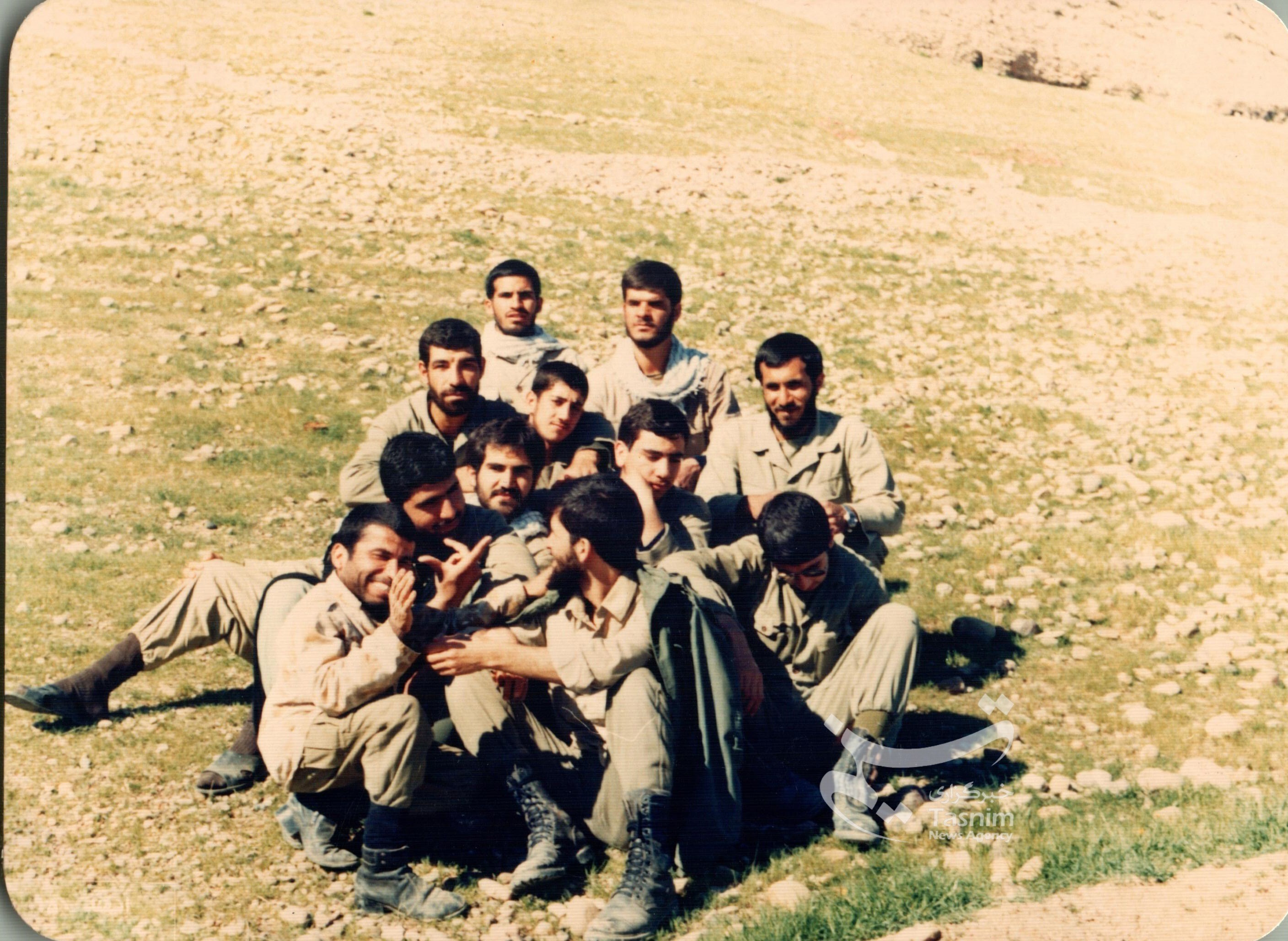 تصاویری از فرزند رهبر انقلاب در جبهه دفاع مقدس تصاویری از فرزند رهبر انقلاب در جبهه دفاع مقدس