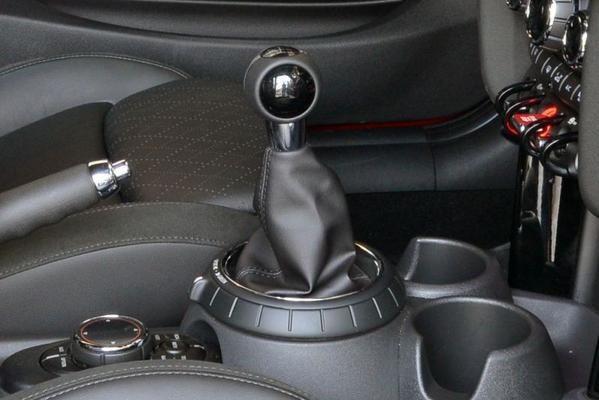 این هفت خودرو، گیربکس دستی فوق العاده دارند + جزئیات این هفت خودرو، گیربکس دستی فوق العاده دارند + جزئیات