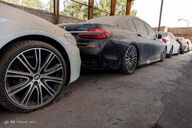 دپو خودرو‌های لوکس توقیفی در گمرک بوشهر + تصاویر