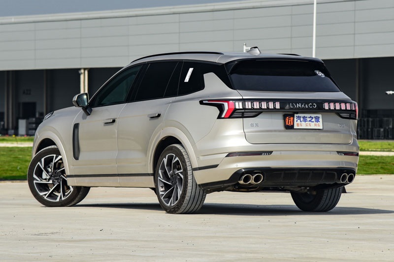 لوکسترین شاسیبلند «جیلی»، معروف به ولووی فقرا را بشناسید + عکس لوکسترین شاسیبلند «جیلی»، معروف به ولووی فقرا را بشناسید + عکس