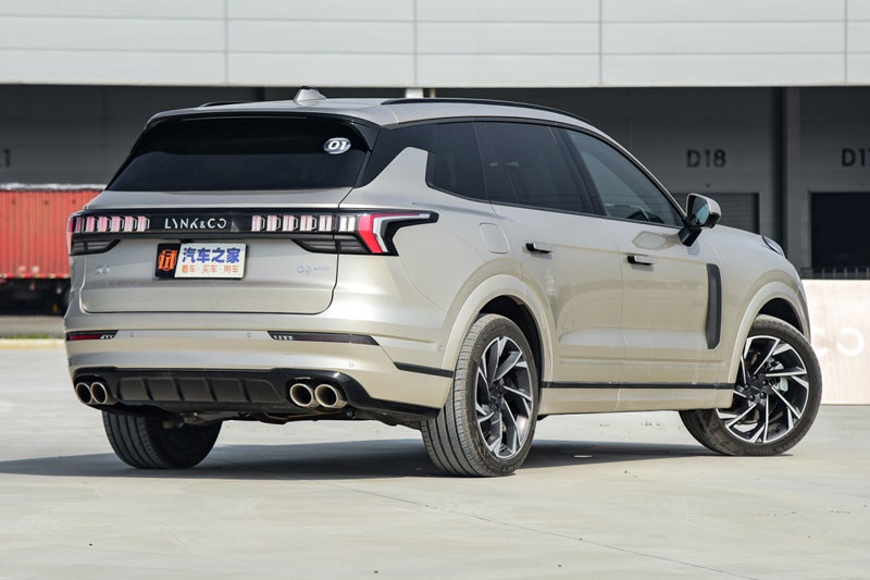 لوکسترین شاسیبلند «جیلی»، معروف به ولووی فقرا را بشناسید + عکس لوکسترین شاسیبلند «جیلی»، معروف به ولووی فقرا را بشناسید + عکس