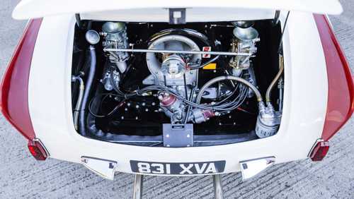 بازگشت پورشه ۶۰ ساله با قیمت ۶۰۰ هزار دلار + عکس بازگشت پورشه ۶۰ ساله با قیمت ۶۰۰ هزار دلار + عکس