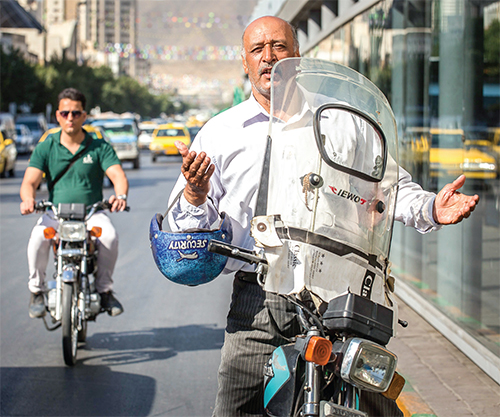 خادمیِ امام رضا (ع) افتخار مردم شهر